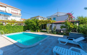 2 Bedroom Awesome Apartment In Kastel Stari